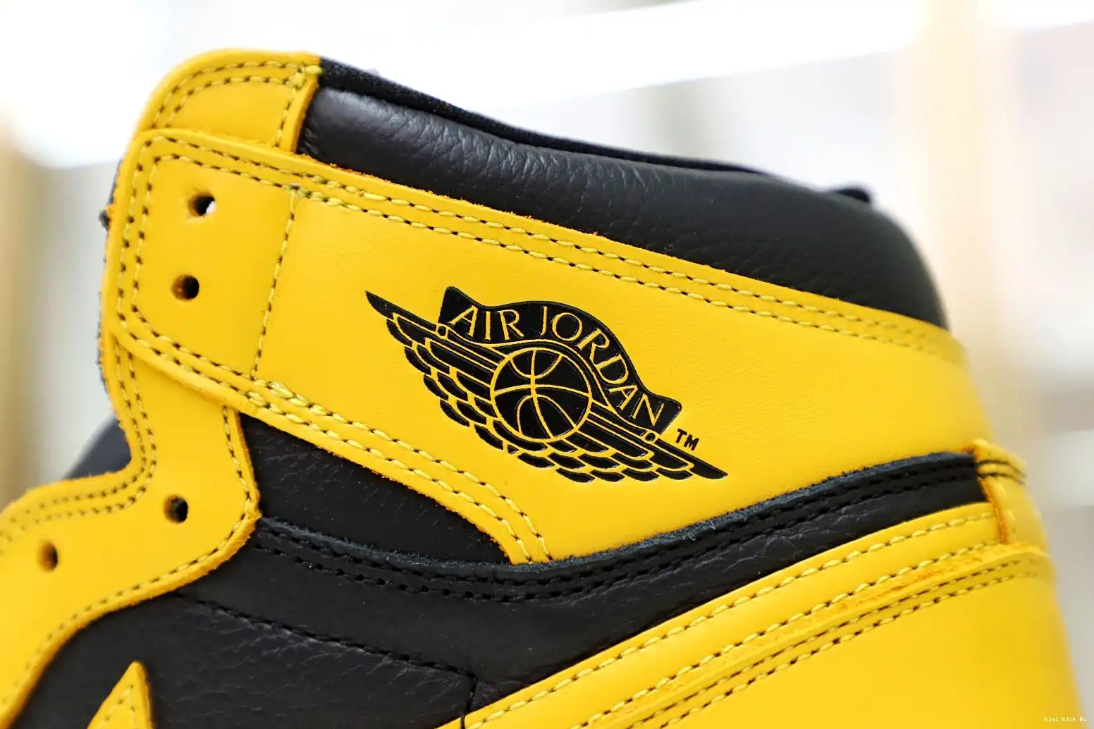AIR 1 RETRO HIGH Kimikick OG 'POLLEN' JORDAN 0531